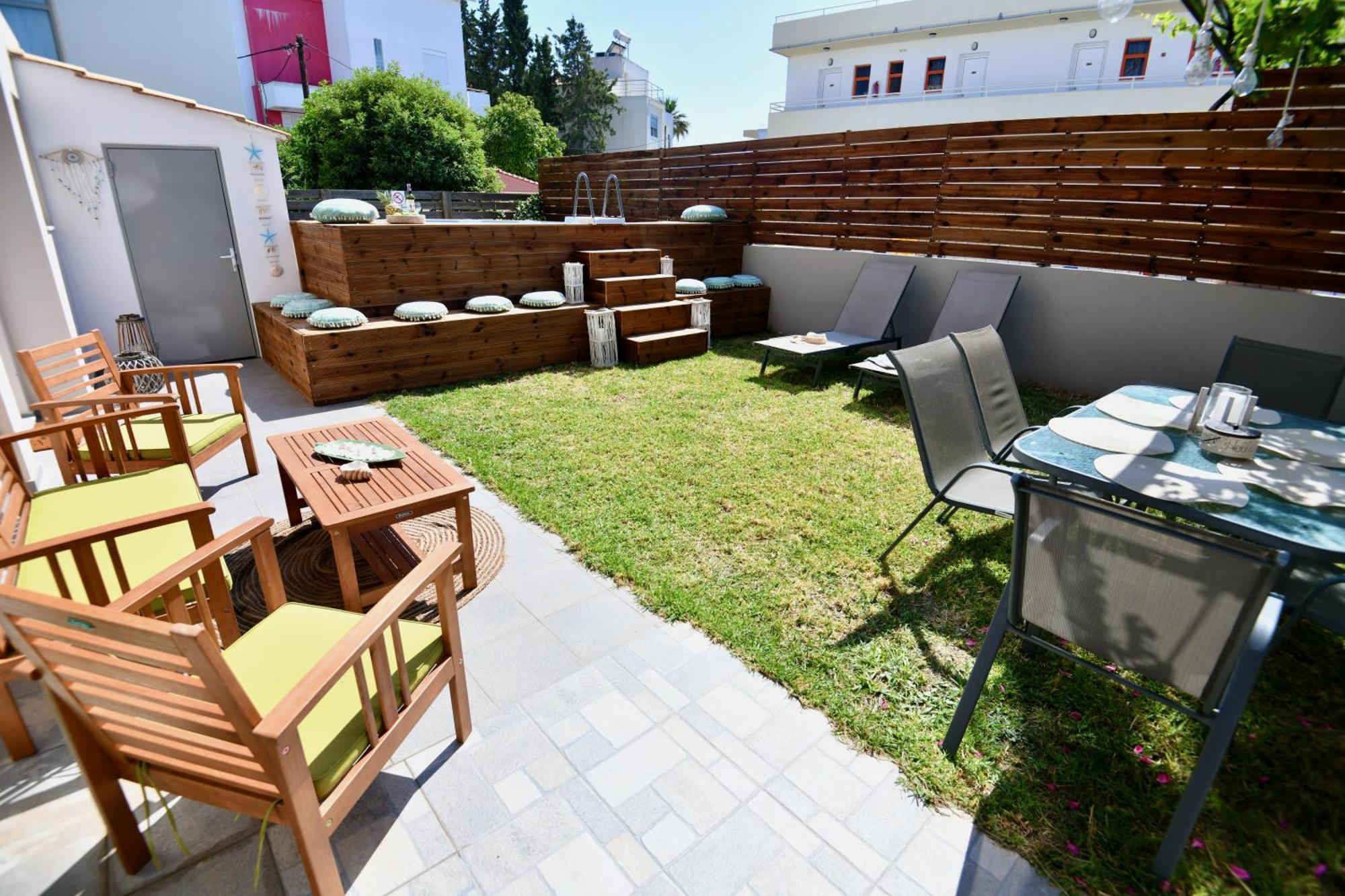 Dionysus Seaside Villa 이알리소스 외부 사진