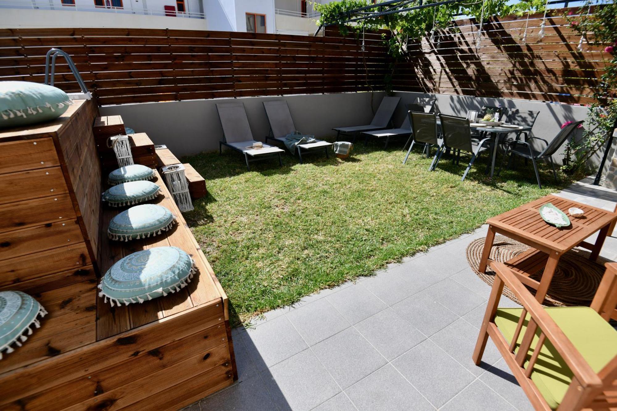 Dionysus Seaside Villa 이알리소스 외부 사진